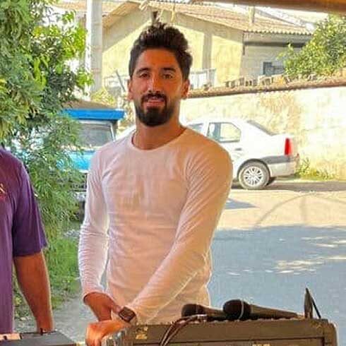 دانلود آهنگ هر شو من مست پنج تیر مه دست جواد عباسی